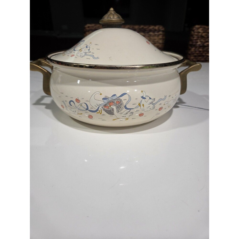 VTG Lincoware Happy Geese Enamel Covered Casserole Pot Brass Handle Country  BXD